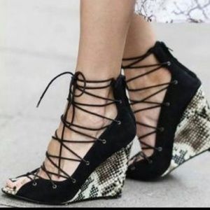 Black/python lace up wedges NWT